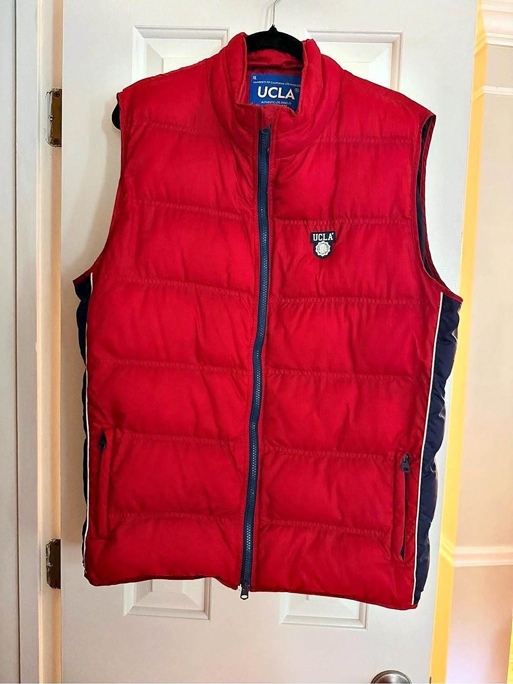 UCLA Puffer Vest Red XL Like New